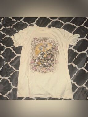 Maurices Cream Short Sleeve Graphic Tee with Floral Skeleton